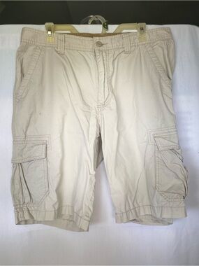 Big Sky Outfitters Men Beige Solid Cargo Shorts, Flat Front Cargo Pockets Sz 36
